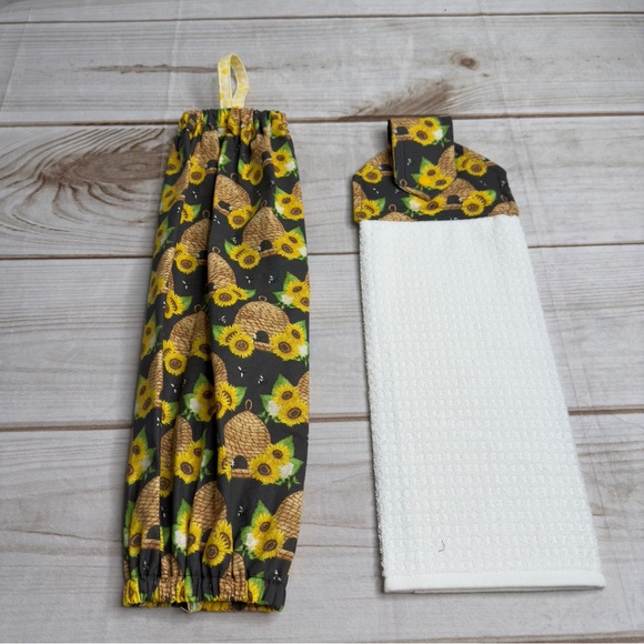Bee Hive Bundle - Hanging Bag holder, jar gripper & Hanging Towel - Picture 1 of 5
